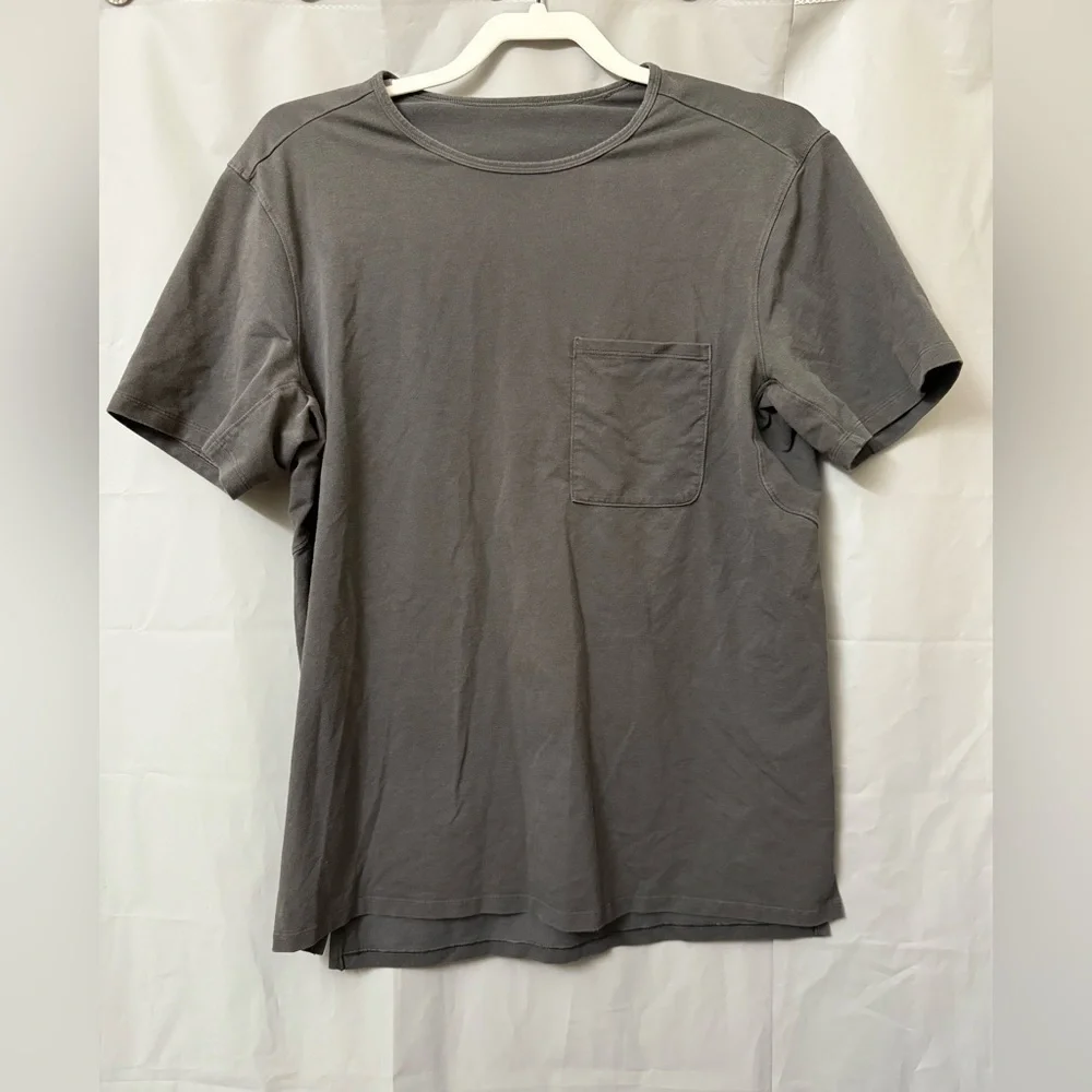 Lululemon Chest Pocket Relaxed Fit Tee Size M